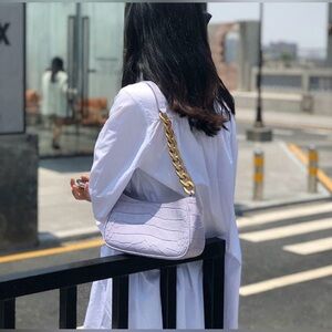 Y2K Croc-Embossed Baguette Bag with Chunky Gold Chain | White